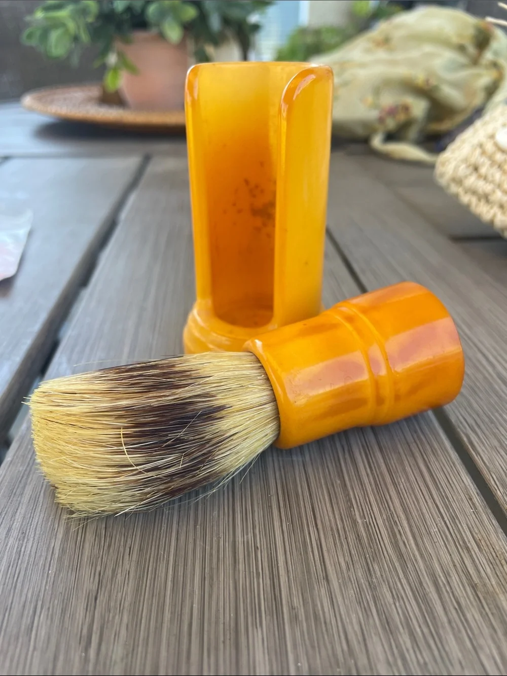 Bakelite Premium Men’s Shaving Brush in Amber Yellow